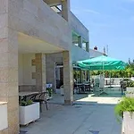 Downtown Private Mandic 3* Supetar