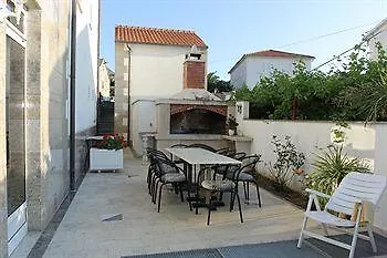 Guest house Downtown Private Mandic