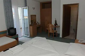 Pensión Downtown Private Mandic 3*