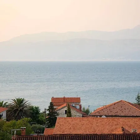 Downtown Private Mandic Supetar