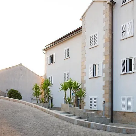 Downtown Private Mandic