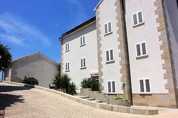 Downtown Private Mandic Pensión
