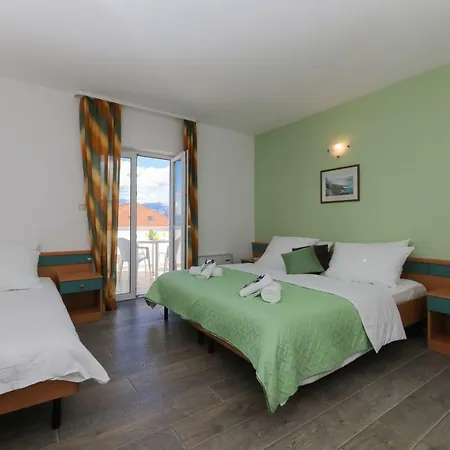 Downtown Private Mandic 3*