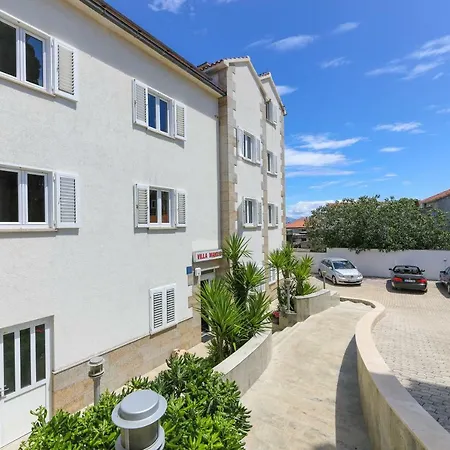 Downtown Private Mandic 3* Supetar