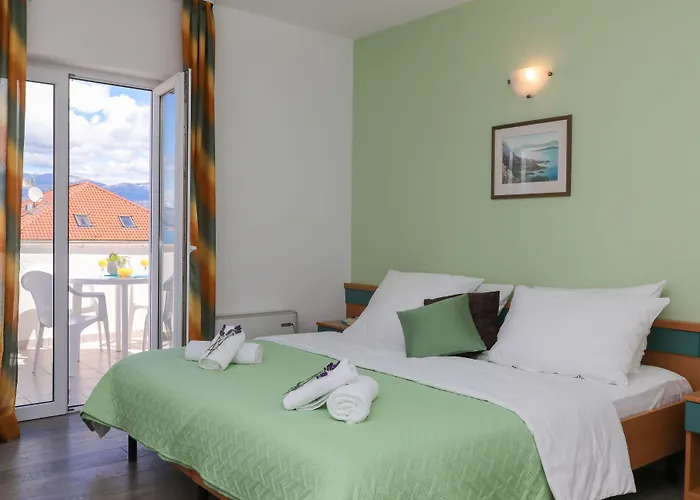 Villa Downtown Private Mandic Supetar