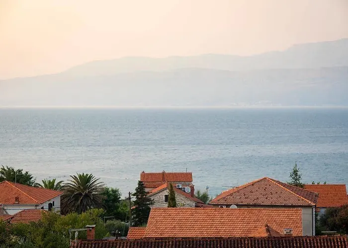 Downtown Private Mandic Supetar