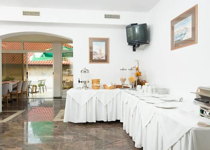 Downtown Private Mandic