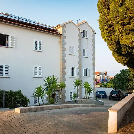 Downtown Private Mandic *