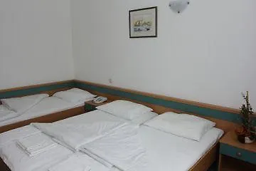 Downtown Private Mandic 3*