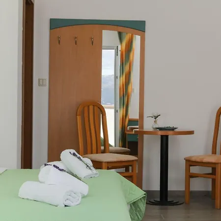 Downtown Private Mandic * 苏佩塔尔