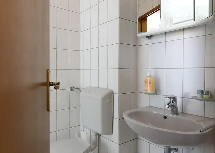Downtown Private Mandic Πανσιόν 3*