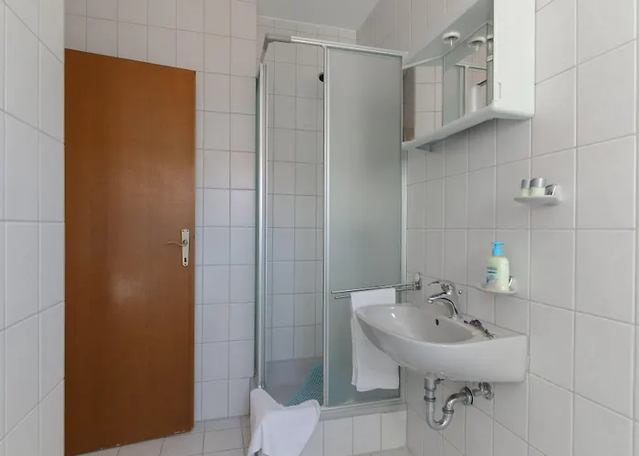 Downtown Private Mandic 3* Supetar