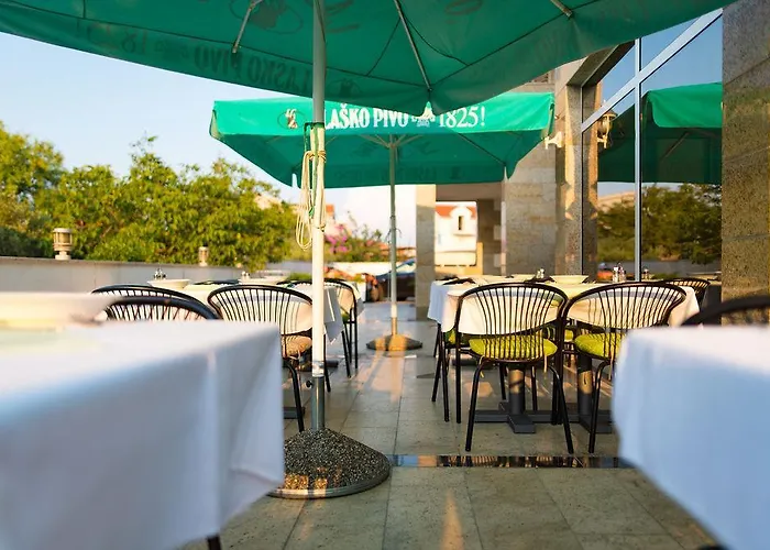 Downtown Private Mandic Πανσιόν