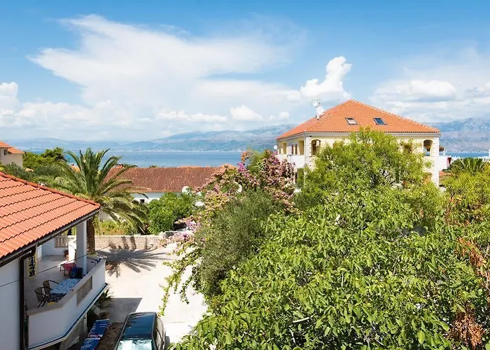 Πανσιόν Downtown Private Mandic Supetar